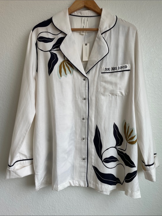 Anthropologie Other - ANTHROPOLOGIE Off-White V-Neck PajamaTop with Bold Floral Contrast • XL